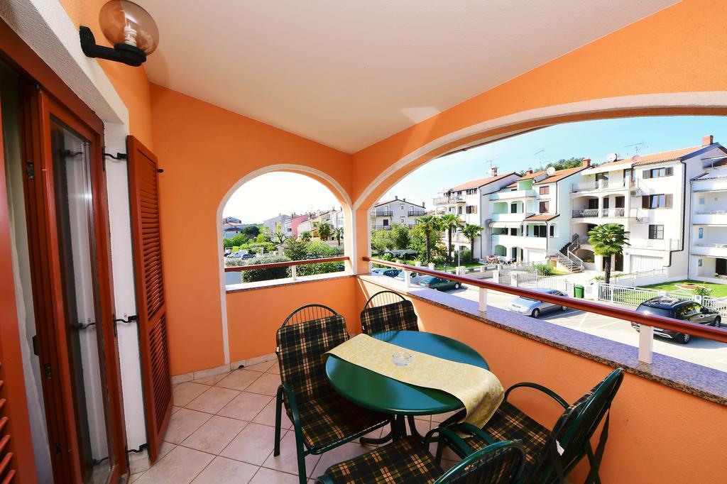 Apartments Zdjelar Poreč Exterior foto