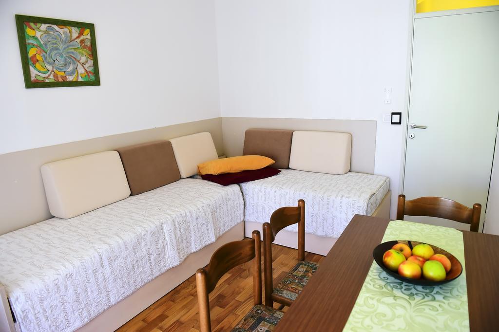 Apartments Zdjelar Poreč Exterior foto