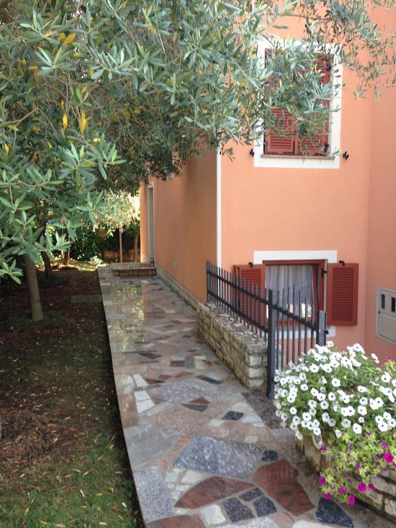 Apartments Zdjelar Poreč Exterior foto